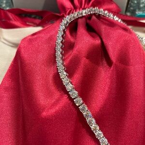 Dazzling Silver Bracelet with Moissanite diamonds.